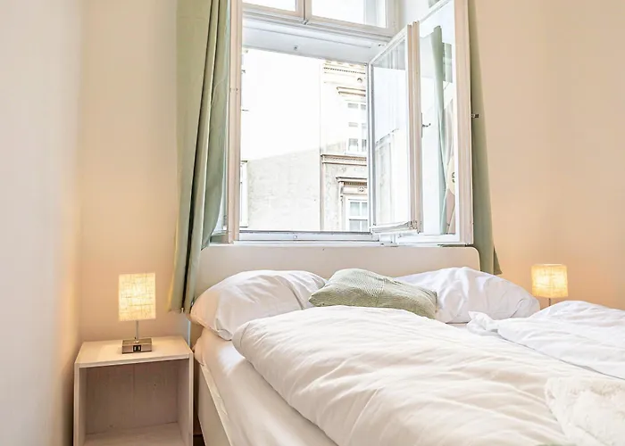 Friendly 2br Near Rennweg & Belvedere Palace * Viena